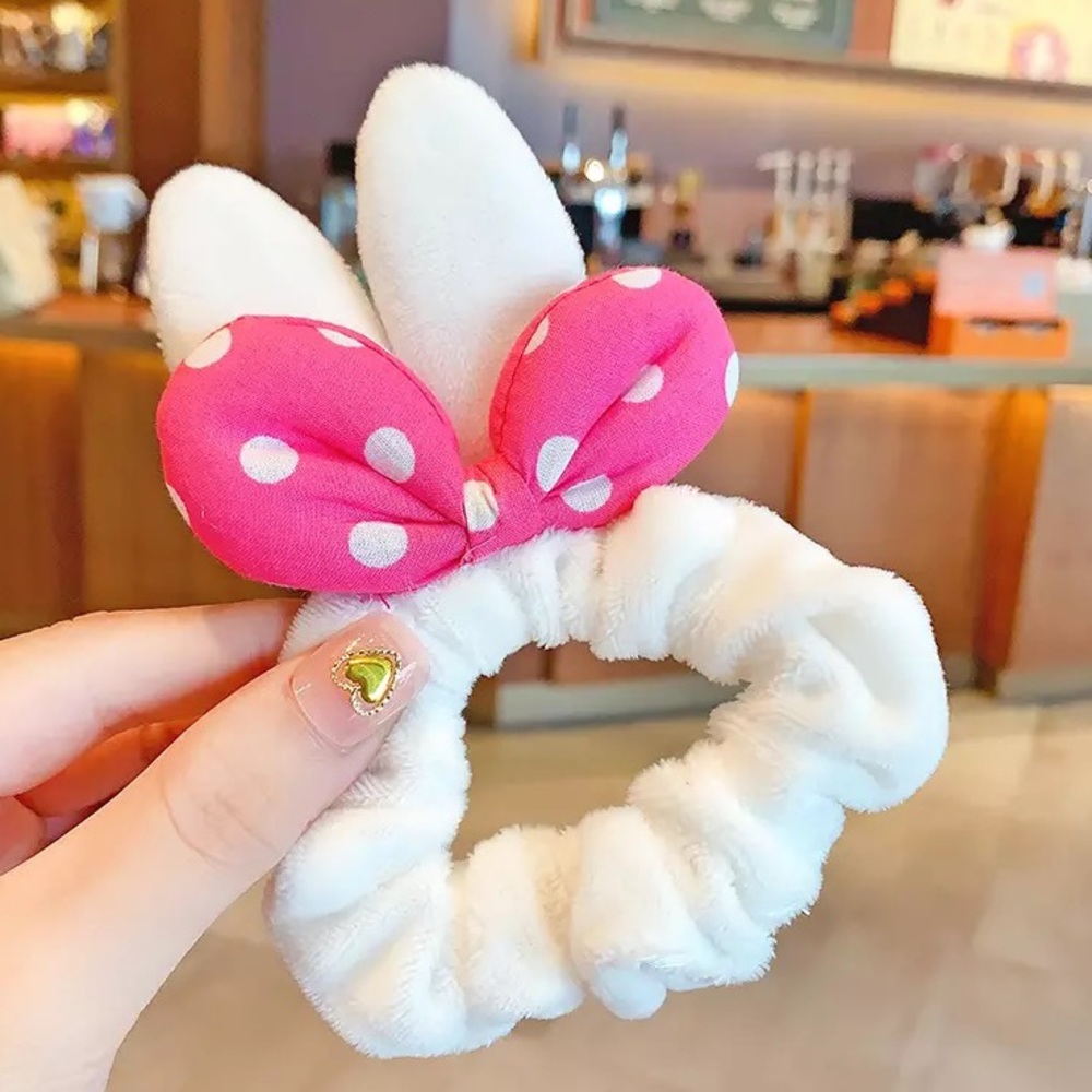 Minnie Mouse Soft Scrunchies